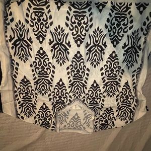 Black & white poncho